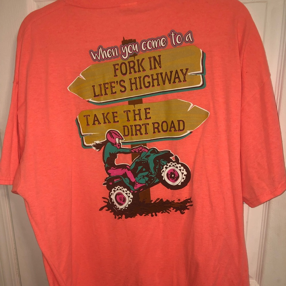 Hey y’all short sleeve tshirt xl